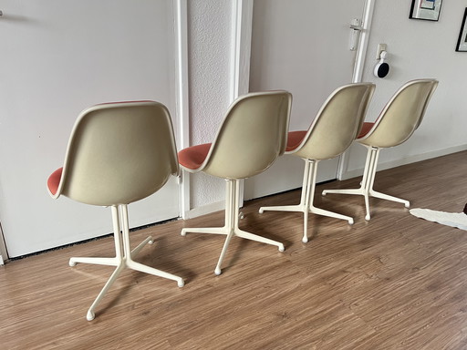 4x Eames La Fonda Dal Stühle Fiberglass