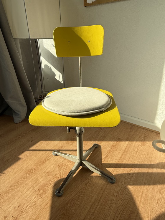 Image 1 of Friso Kramer per Ahrend de Circel 'sedia dell'architetto'