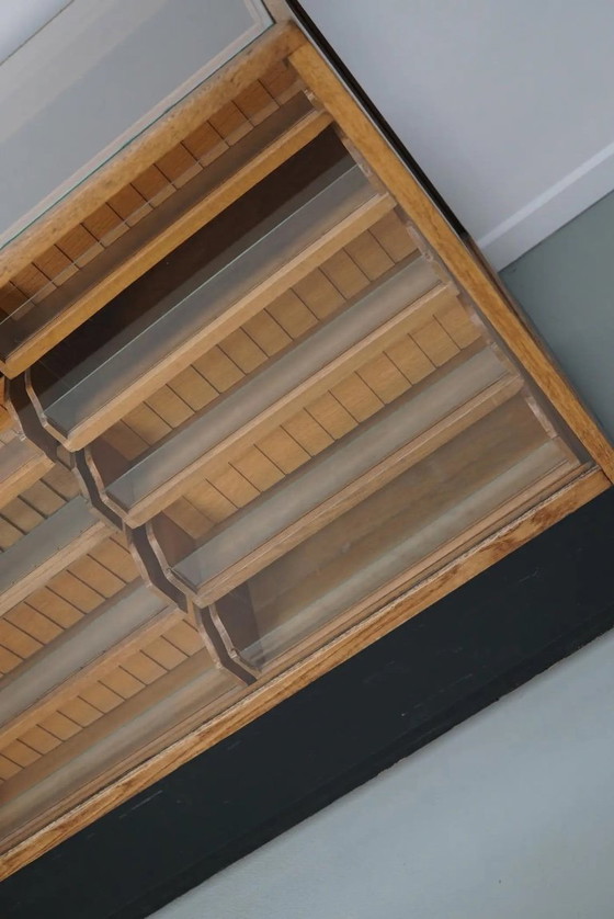 Image 1 of Antiker deutscher Ladentisch aus Eiche / Kurzwarenschrank / Vitrine, ca. 1950