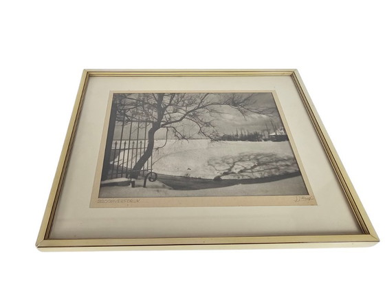 Image 1 of J.J. Hens - Estampe représentant un balai - paysage d'hiver - signée - seconde moitié du XXe siècle