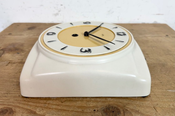 Image 1 of Vintage Beige Bakelite Wall Clock from Prim, 1950s