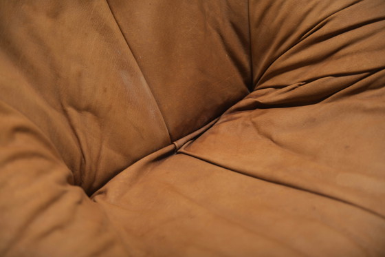 Image 1 of Chaise longue pivotante Delantra en cuir cognac par Gerard van den Berg pour Montis