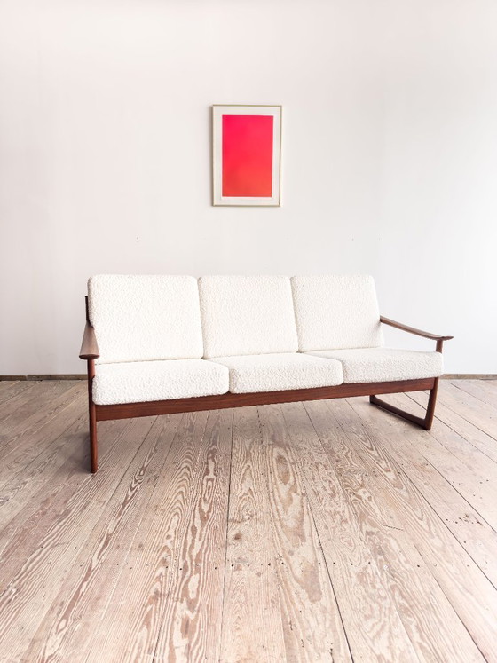 Image 1 of Sofa FD 130 by Peter Hvidt for France and Daverkosen, Teak