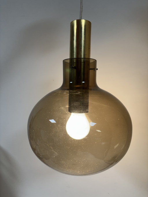 Originale Vintage-Pendelleuchte, entworfen von Hans-Agne Jakobsson, Rauchgas und Messing