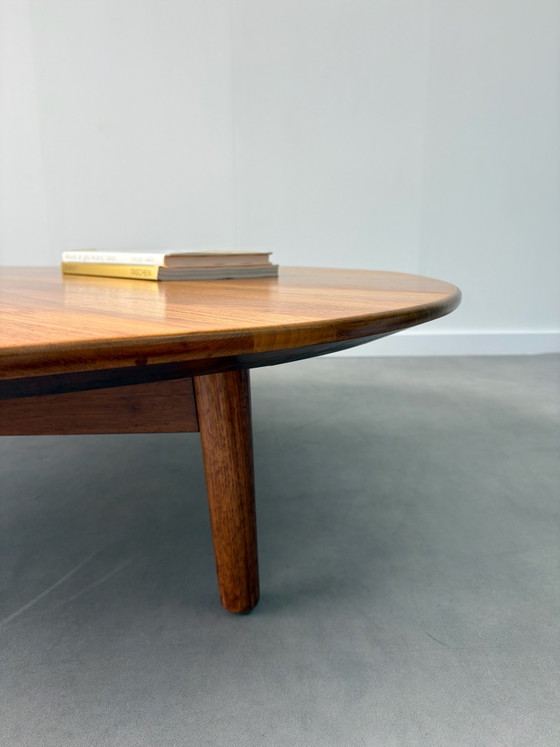 Vintage Danish Design Coffee Table XXL Teak lounge model (Ø130cm) – Wood (photo 7 of 10)