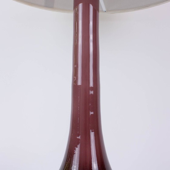 Image 1 of Lampe de table portugaise en verre opalin améthyste des années 1960
