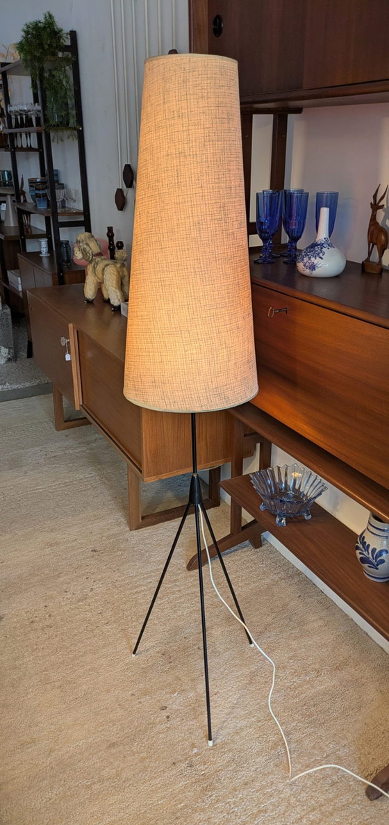 Lampada da terra vintage anni '60-'70 con treppiede – Lampade da terra, Iron, Canvas (photo 5 of 6)