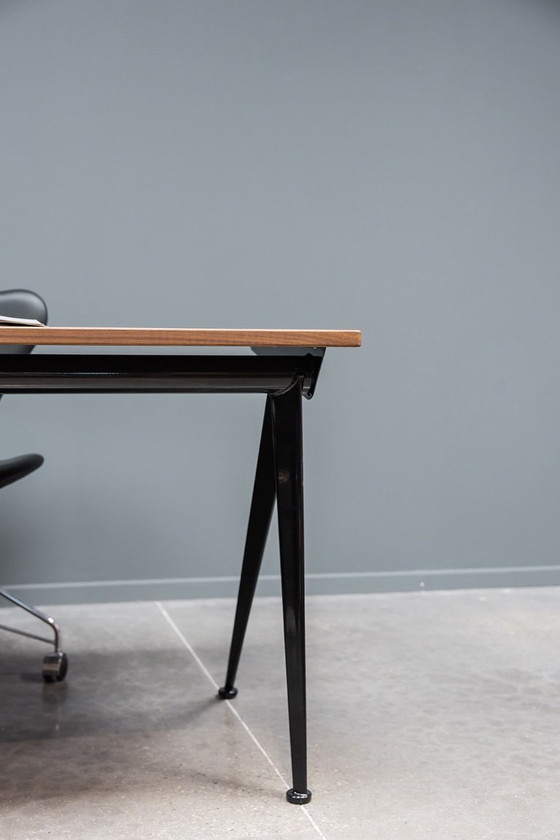 Image 1 of Escritorio Compass, probado