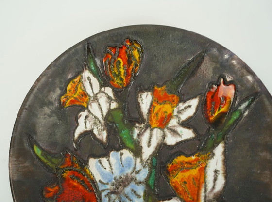 Image 1 of Assiette murale vintage Ruscha années 1960-1970, bol en lave épaisse, fleurs orange et blanches
