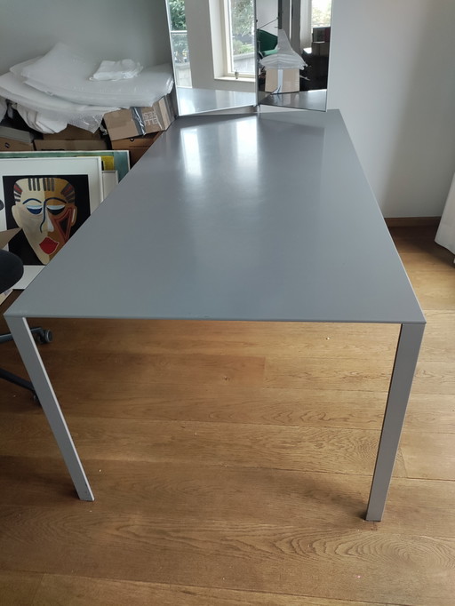 Esstisch "Less" von Molteni