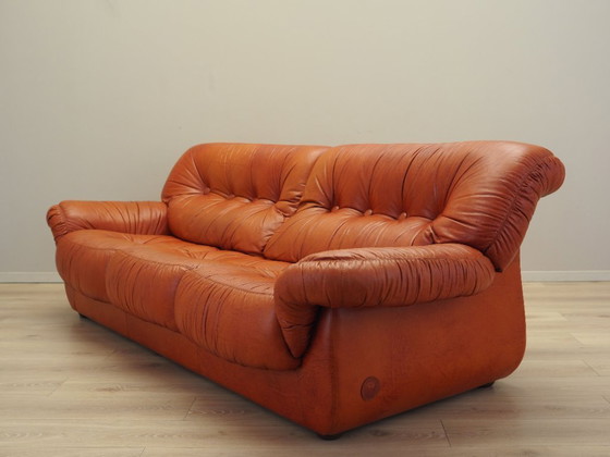 Image 1 of Red leather sofa, Italian design, 1970s, manufacturer: PelleRossi