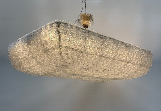 Image 1 of Lámpara de araña realizada por Enrico Neri & c.snc con flores de Murano, fabricada en Italia.