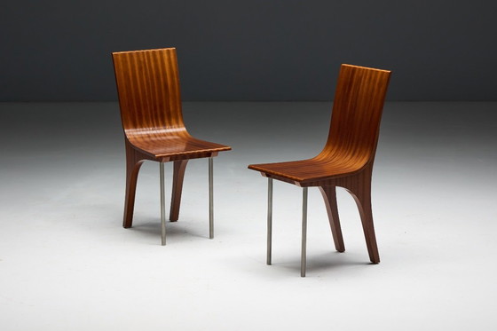 Image 1 of Chaises de salle à manger postmodernes en noyer, Italie, années 1980