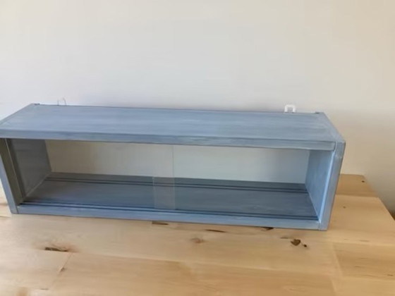 Image 1 of Kleine vitrine kast inw. 50x12,5x12 cm Kleine vitrine kast inw. 50x12,5x12 cm 