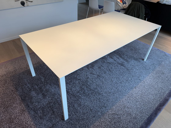 Image 1 of Thin-K Kristalia Ausziehtisch