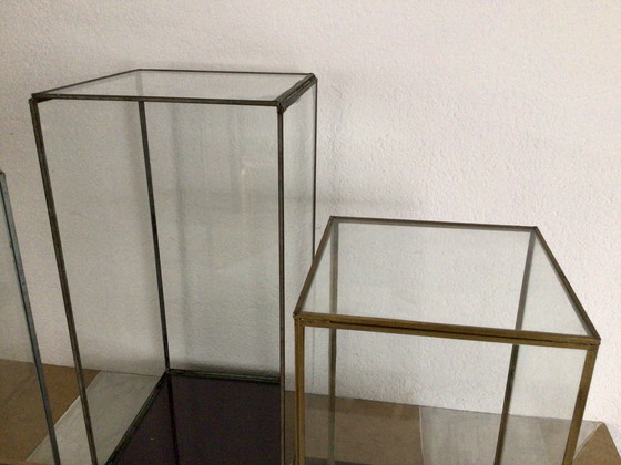 Image 1 of 3 vetrine museali