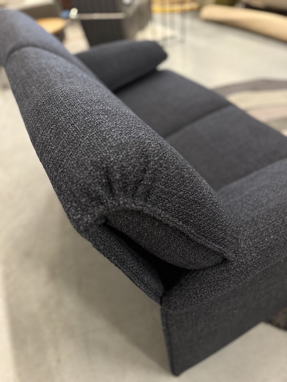 Image 1 of Leolux Bora Beta 2 Zits Bank Migo Bay blauw stof 