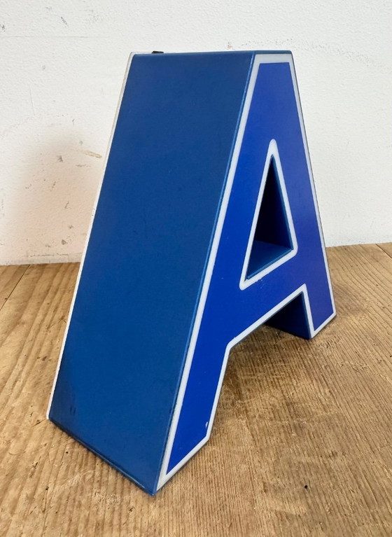 Image 1 of Lettera A illuminata in plastica blu vintage, anni '70