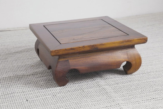 Image 1 of Indonesische hardhouten lage tafel in opiumstijl, Aziatische altaartafel, vintage houten plantenstandaard, Japandi bijzettafel