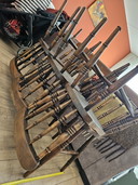 6 chaises en bois dur