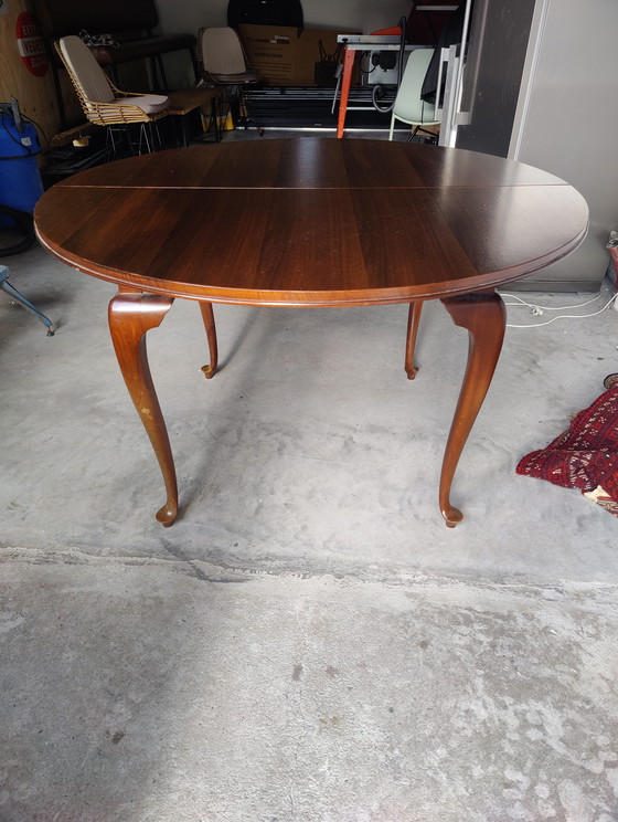 Image 1 of Victorian style dining table