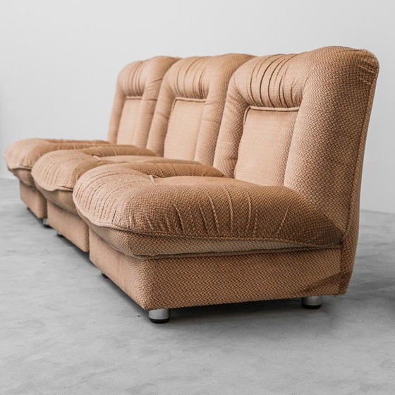 Image 1 of SET DI 3 POLTRONE MODULARI IN TESSUTO BEIGE ANNI ’70 VINTAGE MODERNARIATO
