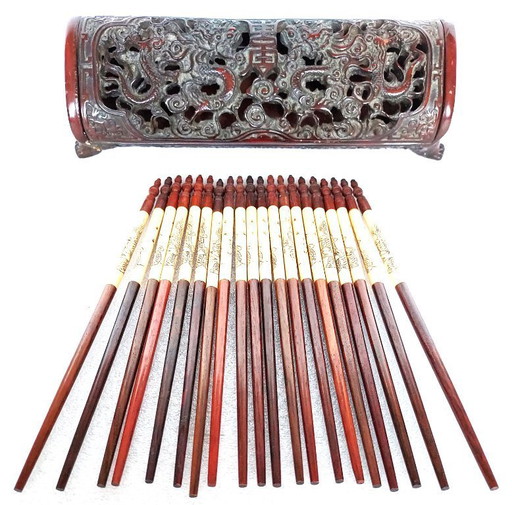 Scatola cinese in resina con 20 bacchette