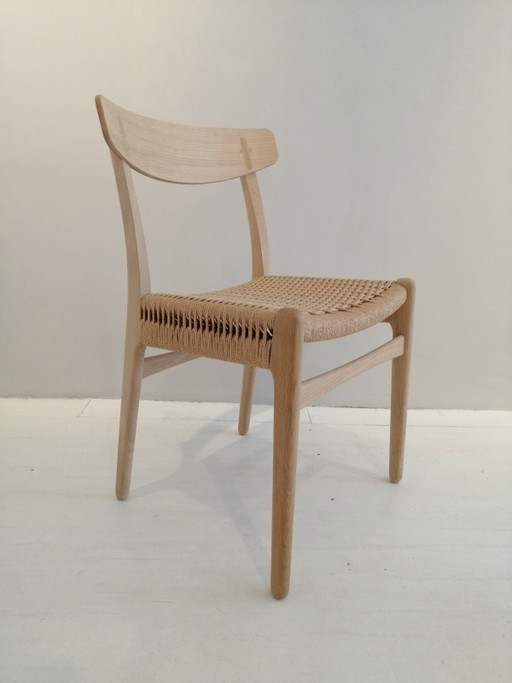 Sedia CH23 di Carl Hansen &amp; Son