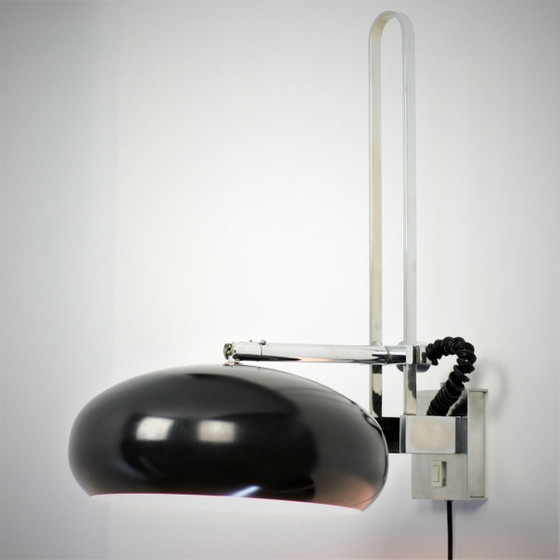 Image 1 of Zware Bauhaus stijl wandlamp in zwart en chroom, jaren 70/80