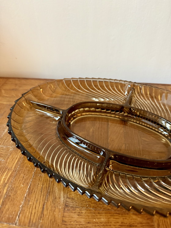 Image 1 of Piatto per antipasti in vetro fumé suddiviso in scomparti