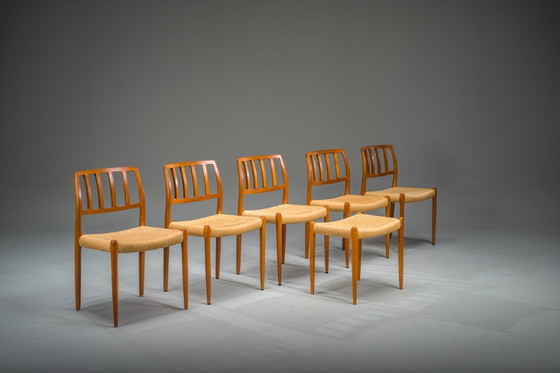 Image 1 of  Model 83 Esszimmerstühle aus Teakholz von Niels Otto Møller für J.L. Møllers, 1960er Jahre, 6-teilig