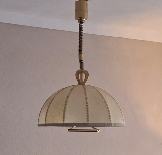 Image 1 of Grande lampadario italiano a bozzolo in pelle, pergamena e ottone, Italia anni '50