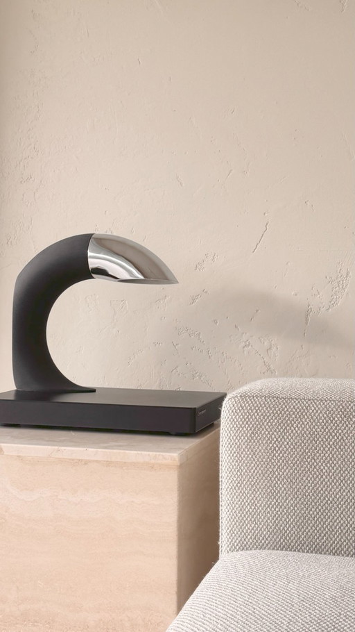 Lampe de table circulaire Fratelli Martini en acier noir et aluminium