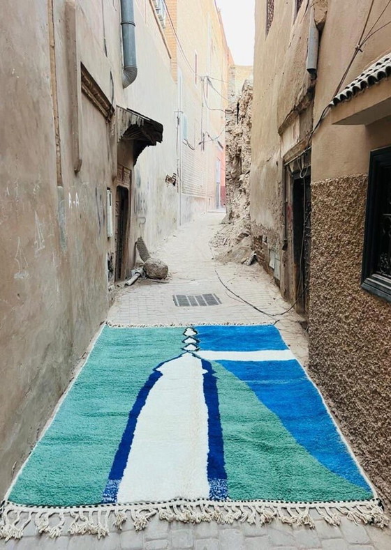 Alfombra bereber grande, hecha a mano con técnicas tradicionales, 150 x 350 cm. – Wool (photo 2 of 5)