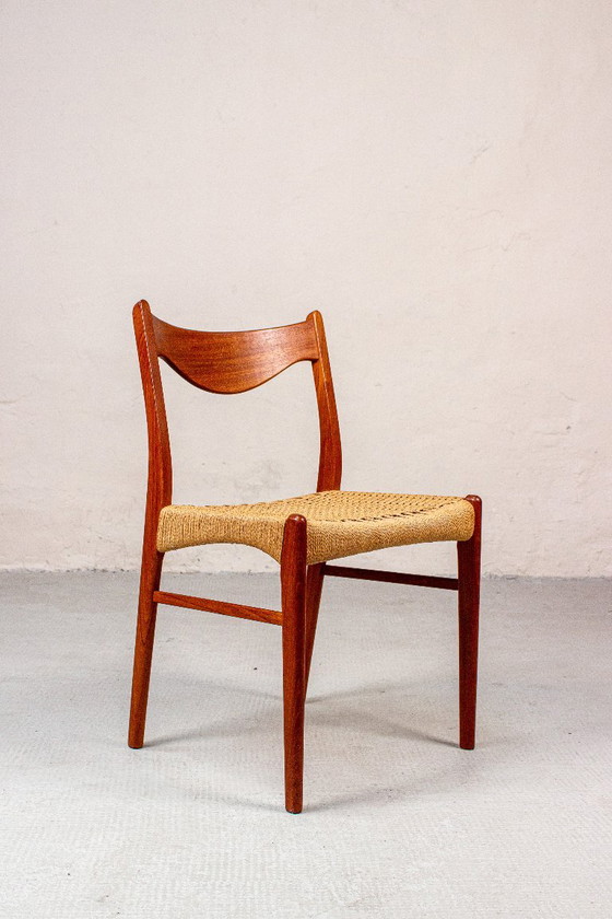 4 sedie Arne Wahl Iversen in teak, design danese, metà secolo, anni '60 – Glyngore Stolefabrik (photo 3 of 18)