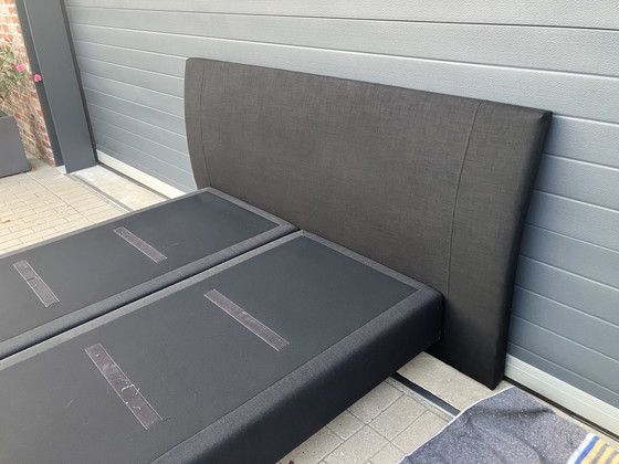 Image 1 of Auping Boxspring 160x200 nero con materassi Auping Cresto in ottime condizioni!