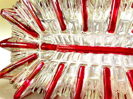 Rechteckige Wandleuchte aus rotem Glas für die Unterputzmontage