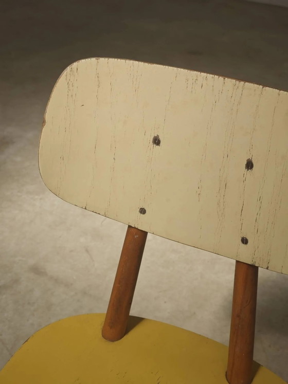 Gelber Holzstuhl TON Bystrice (Thonet) 1970 – Esszimmerstühle, Wood, Vintage (photo 6 of 11)