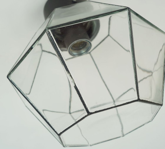 Image 1 of Vintage plafondlamp uit de jaren 60/70 van Glashütte Limburg, inbouwmodel, heldere glazen kap en metalen voet.