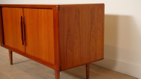 Image 1 of Vintage sideboard with sliding doors | Audio furniture | Teak