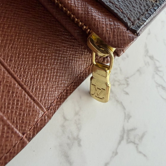Portefeuille Louis Vuitton Monogram bi-fold – Portefeuilles & petite maroquinerie (photo 17 of 17)