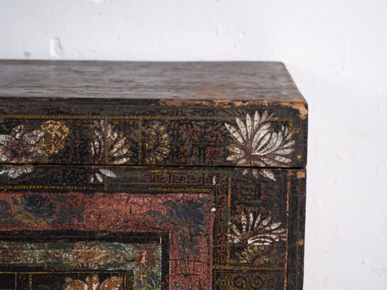 Baúl antiguo pintado en madera de pino – China, circa 1900 – Armarios de almacenamiento, Iron (photo 32 of 40)