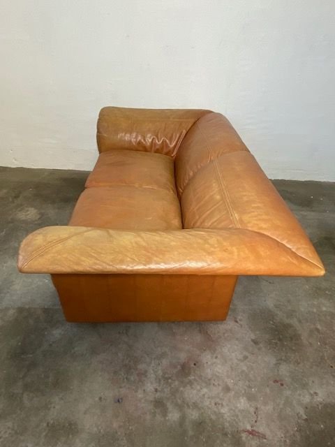 Poltronova Frau Leather Cognac 2-seater Sofa 70s Luigi Massoni, Poltrona Frau, Brown (photo 4 of 15)