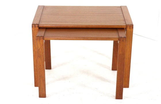 Image 1 of Set van 2 nesting tables bijzettafels Deens vintage