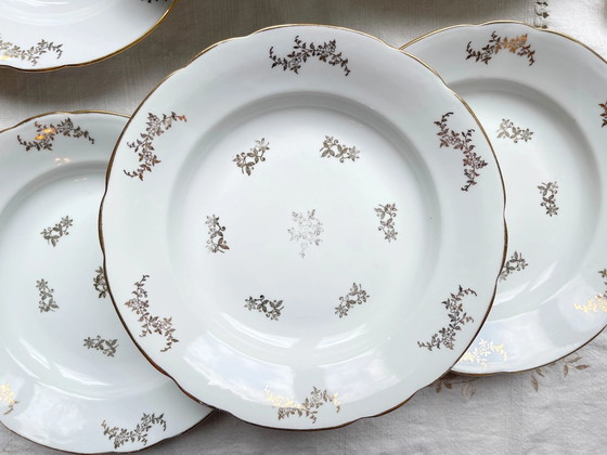 6 Assiettes Creuses en Porcelaine Blanche Dorée J&Ciem France 1950 Motif Floral – Vaisselle (photo 7 of 9)