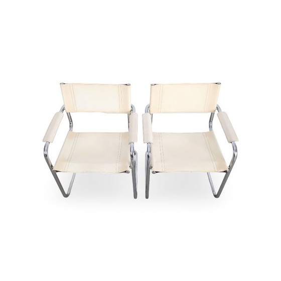 Image 1 of Set di 2 sedie a sbalzo in stile Bauhaus, simili a quelle di Mart Stam e Marcel Breuer.