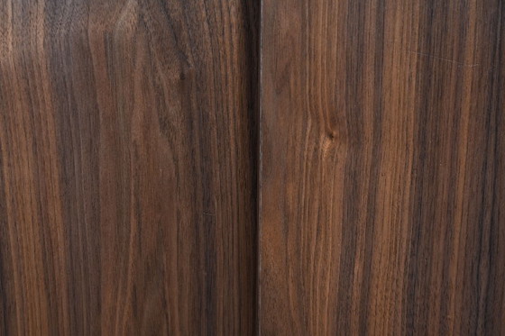 Image 1 of Mueble de nogal, diseño escandinavo