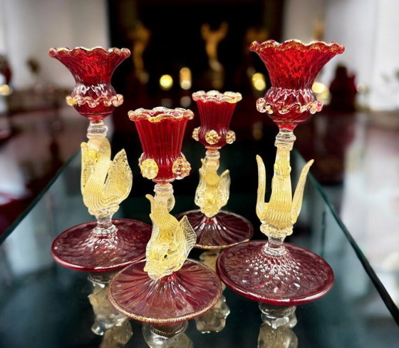 Image 1 of Murano - "Künstlerische Muranoglas-Kerzenhalter - Goldener Fisch und Rubinbecher (4er Set)