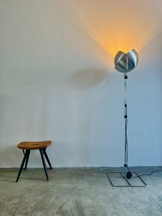 Rara lampada da terra regolabile Modello D-2017 ‘Eclipse’ di Evert Jelles per RAAK Amsterdam, Paesi Bassi, (photo 2 of 13)