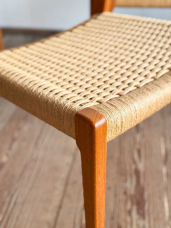 Image 1 of Set van 6 teakhouten eetkamerstoelen van Niels O. Møller voor J.L. Moller, model 71